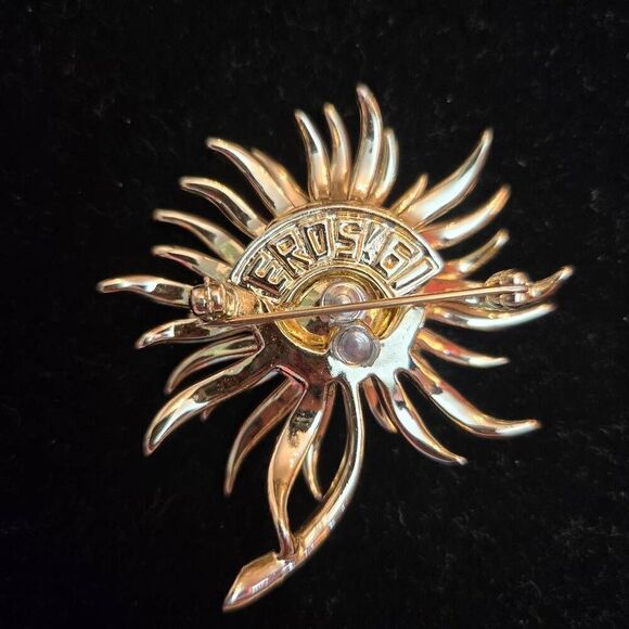 Vintage 1961 EROS Double Layer Gold Flower Brooch Pin - Picture 2 of 8